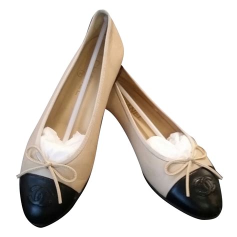 chanel leather ballet flats|Chanel two toned flats.